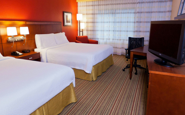 photo 4 of Courtyard by Marriott Chicago O'Hare