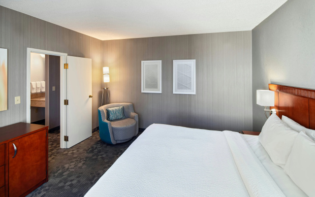 photo 5 of Courtyard by Marriott Cincinnati Blue Ash