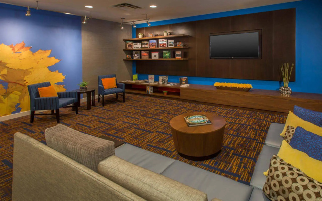 photo 2 of Courtyard by Marriott Cleveland Beachwood