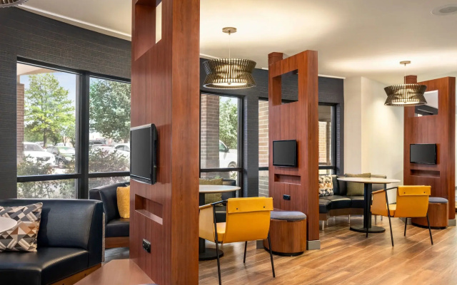 photo 4 of Courtyard by Marriott Columbia Missouri