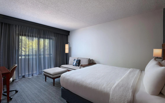 photo 5 of Courtyard by Marriott Dallas Plano Parkway at Preston Road