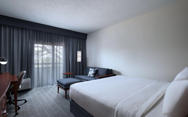 photo 4 of Courtyard by Marriott Dallas Richardson at Spring Valley