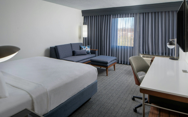 photo 3 of Courtyard by Marriott Decatur