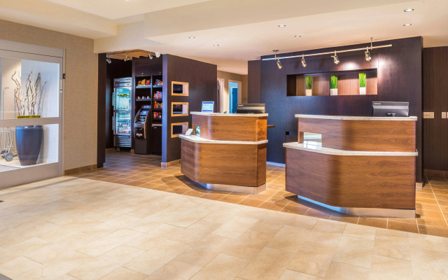 photo 2 of Courtyard by Marriott Detroit Farmington
