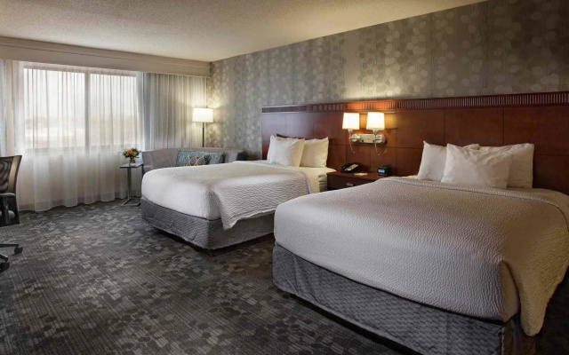 photo 3 of Courtyard by Marriott Fayetteville