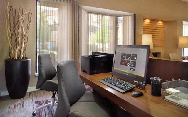 photo 3 of Courtyard by Marriott Fayetteville