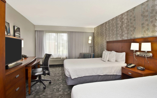 photo 4 of Courtyard by Marriott Gulfport Beachfront