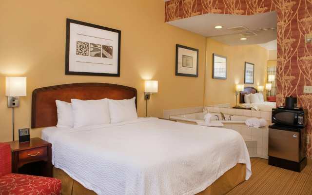 photo 3 of Courtyard by Marriott Hartford Manchester