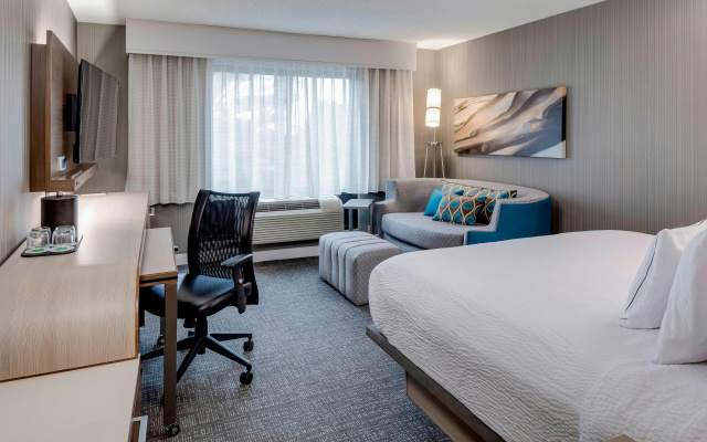 photo 3 of Courtyard by Marriott in Portsmouth
