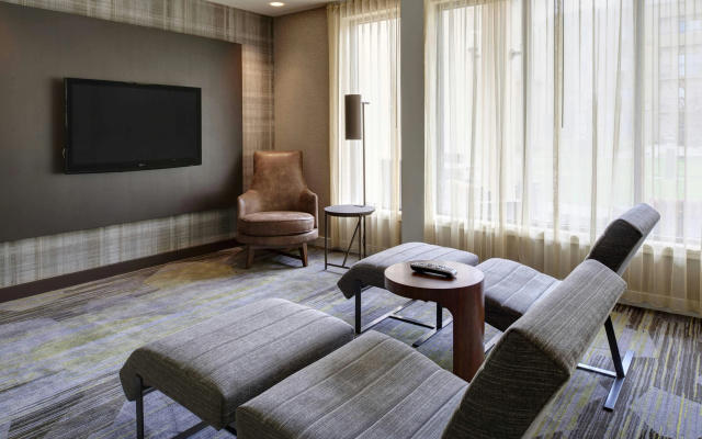 photo 5 of Courtyard by Marriott Indianapolis Airport