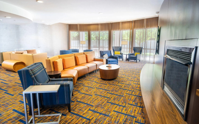 photo 2 of Courtyard by Marriott Kingston
