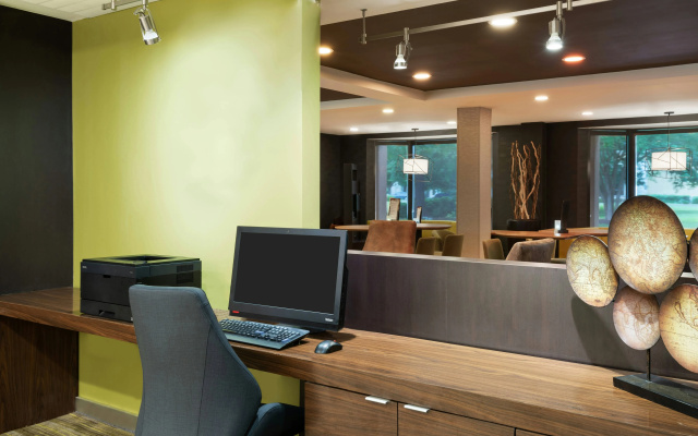 photo 2 of Courtyard by Marriott Lafayette Airport