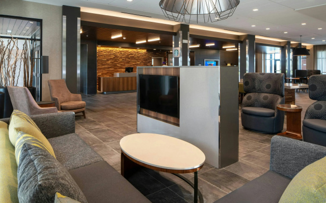 photo 2 of Courtyard by Marriott Lafayette South