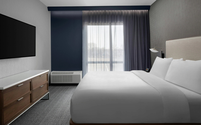 photo 3 of Courtyard by Marriott Lansing Downtown