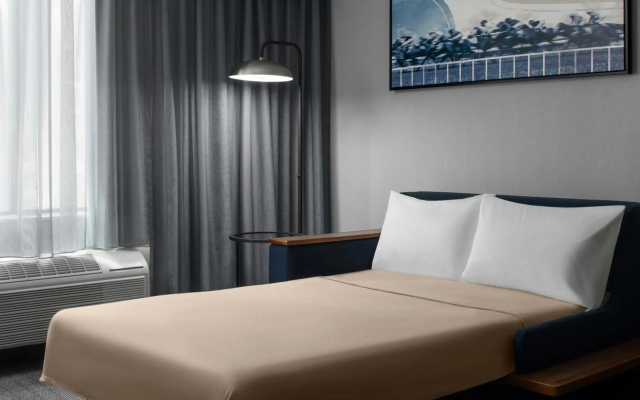 photo 5 of Courtyard by Marriott Los Angeles Burbank Airport