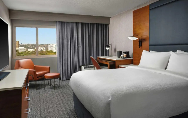 photo 3 of Courtyard by Marriott Los Angeles Century City/Beverly Hills