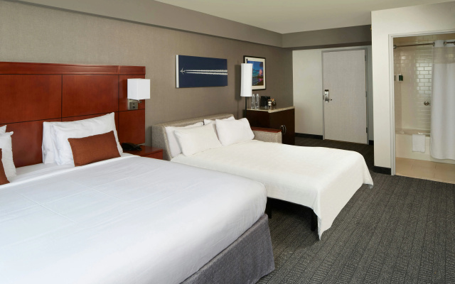 photo 3 of Courtyard by Marriott Los Angeles LAX/Century Boulevard