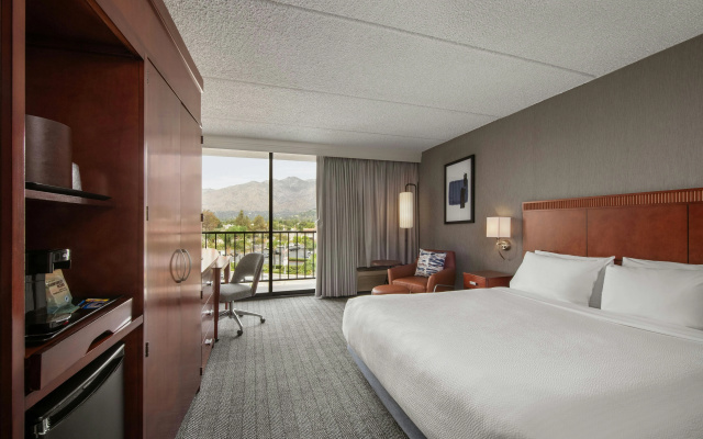photo 5 of Courtyard by Marriott Los Angeles Pasadena/Monrovia