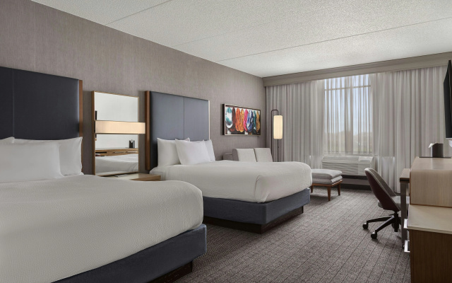 photo 3 of Courtyard by Marriott Louisville Airport