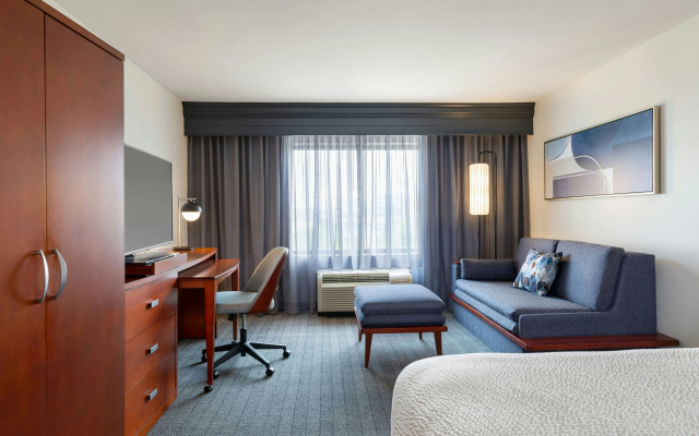 photo 5 of Courtyard by Marriott Madison West Middleton