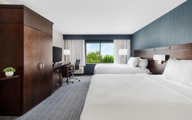 photo 4 of Courtyard by Marriott Manchester - Boston Regional Airport