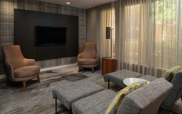photo 5 of Courtyard by Marriott Jacksonville at Mayo Clinic Campus/Beaches