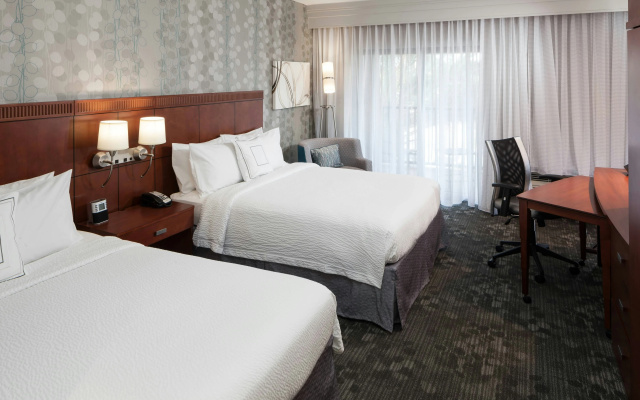 photo 4 of Courtyard by Marriott Miami at Dolphin Mall