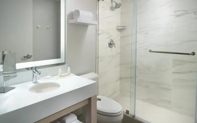 photo 4 of Courtyard by Marriott Miami Coconut Grove