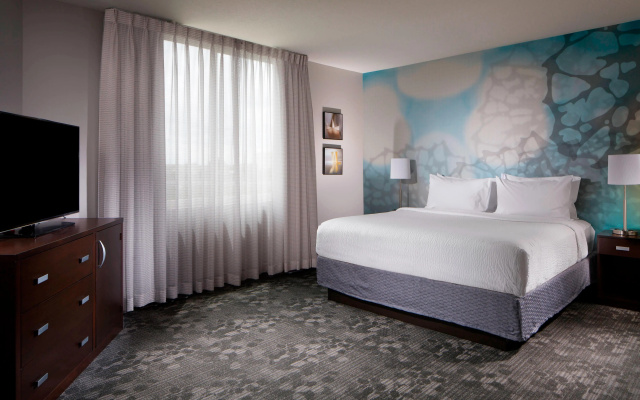 photo 3 of Courtyard by Marriott Miami Dadeland