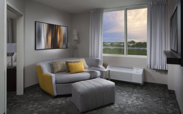 photo 5 of Courtyard by Marriott Miami Dadeland