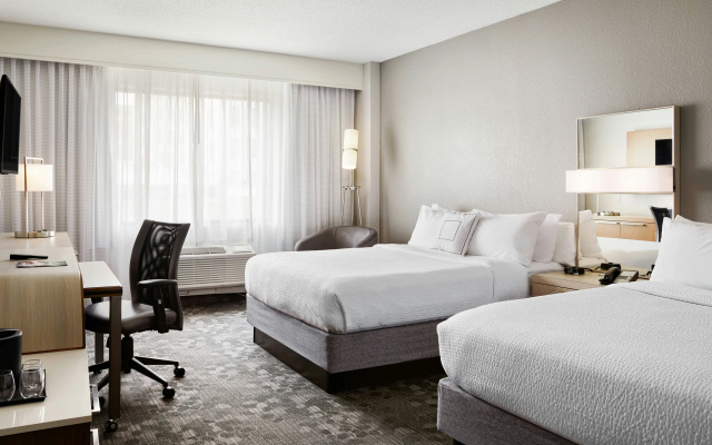 photo 3 of Courtyard by Marriott Milwaukee Downtown