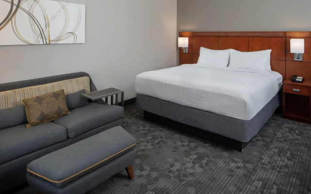 photo 5 of Courtyard by Marriott Nashville Airport