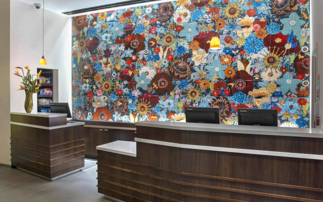 photo 2 of Courtyard by Marriott New York Manhattan / Chelsea