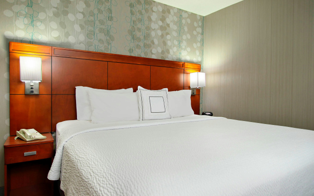 photo 4 of Courtyard by Marriott Oakland Downtown