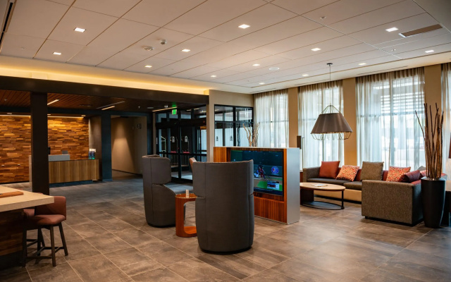 photo 2 of Courtyard by Marriott Omaha East/Council Bluffs, IA