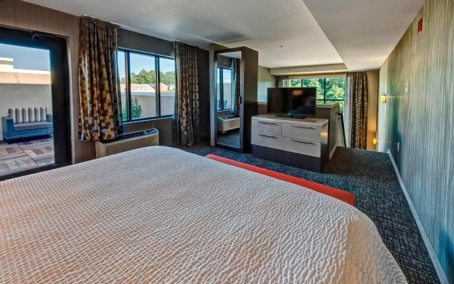 photo 3 of Courtyard by Marriott Oxford