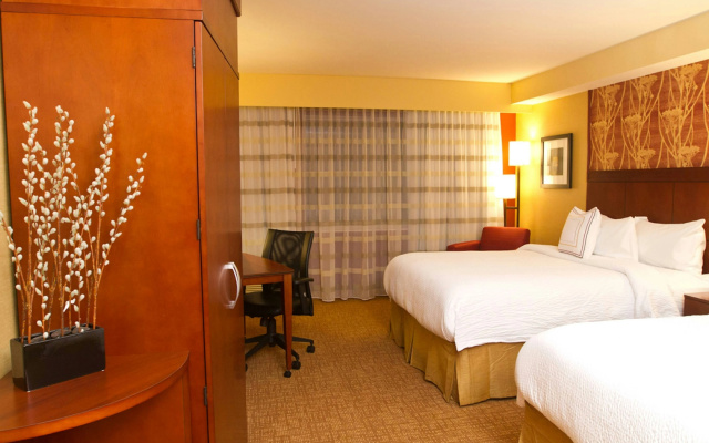photo 2 of Courtyard Philadelphia Springfield