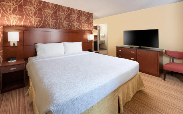 photo 5 of Courtyard by Marriott Dallas Plano in Legacy Park