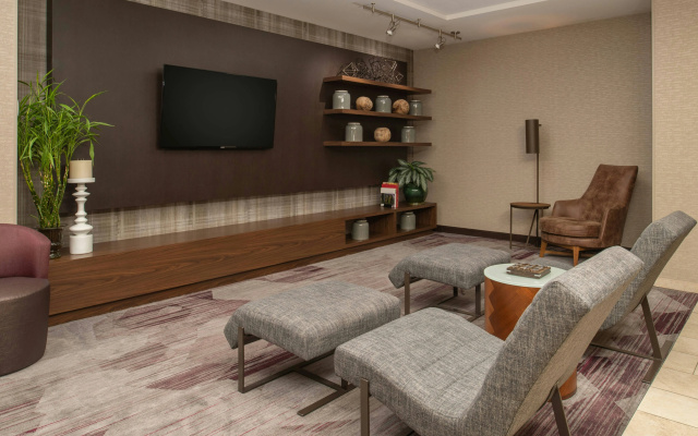 photo 3 of Courtyard by Marriott Portland Airport