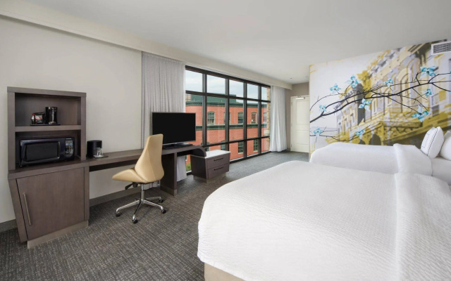 photo 4 of Courtyard by Marriott Richmond Downtown
