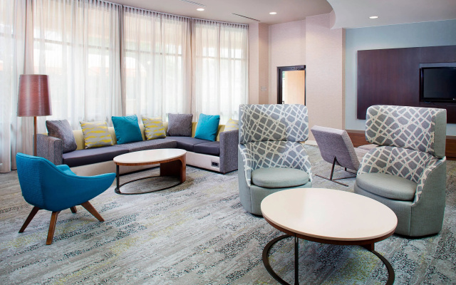 photo 3 of Courtyard by Marriott Roanoke Airport