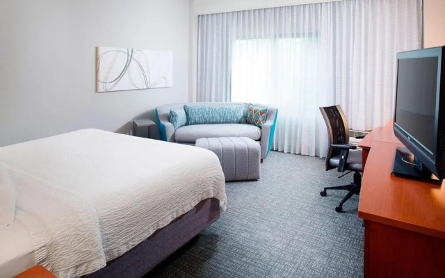 photo 5 of Courtyard by Marriott Roanoke Airport