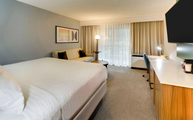 photo 3 of Sonesta Select San Francisco Airport Oyster Point Waterfront