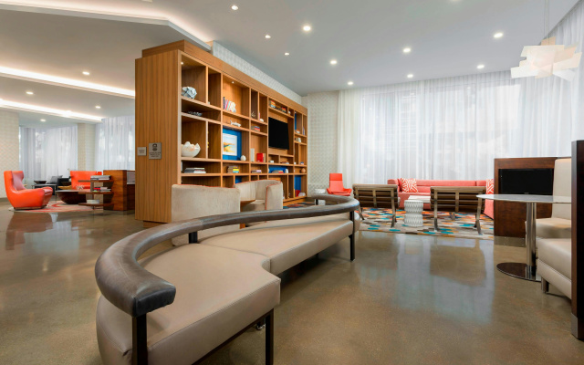 photo 2 of Courtyard by Marriott Santa Monica