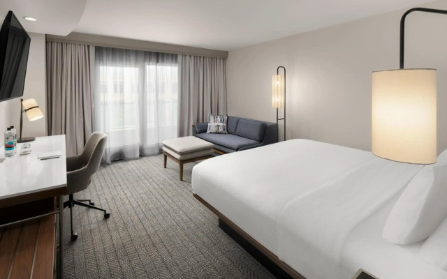 photo 3 of Courtyard by Marriott Seattle Bellevue/Downtown