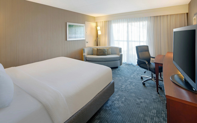 photo 4 of Courtyard by Marriott Southfield