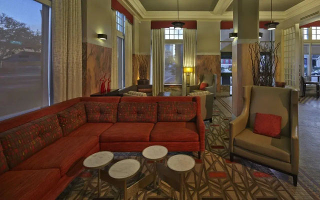 photo 2 of Courtyard by Marriott St. Petersburg Downtown