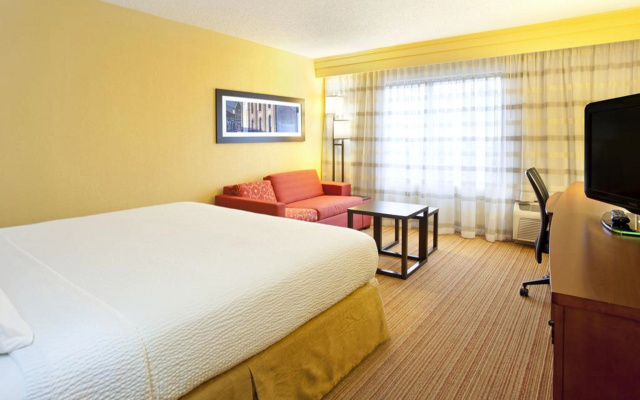 photo 3 of Courtyard By Marriott Vanderbilt-West End