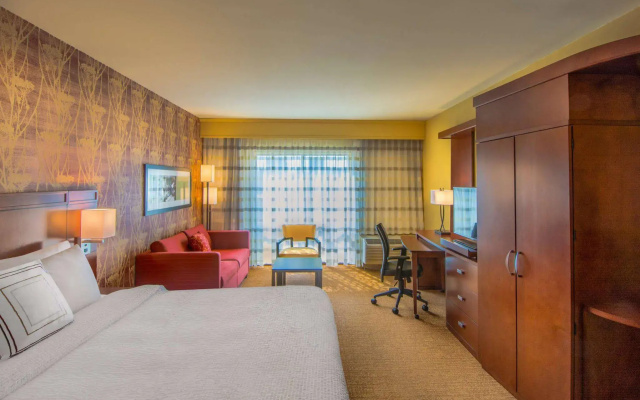 photo 3 of Courtyard by Marriott Charleston Downtown/Civic Center
