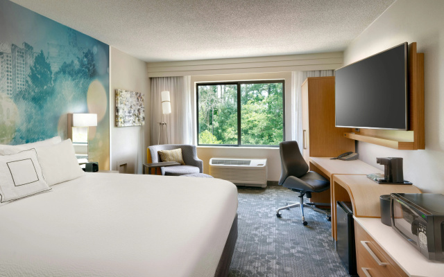 photo 4 of Courtyard by Marriott Charlotte Airport LoSo